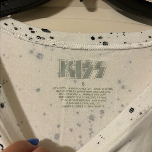 Torrid KISS White & Black Splatter Crew Tee - Picture 6 of 8